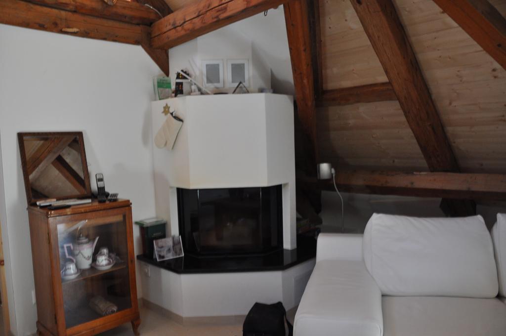 Attika Wohnung 7546 Ardez Værelse billede